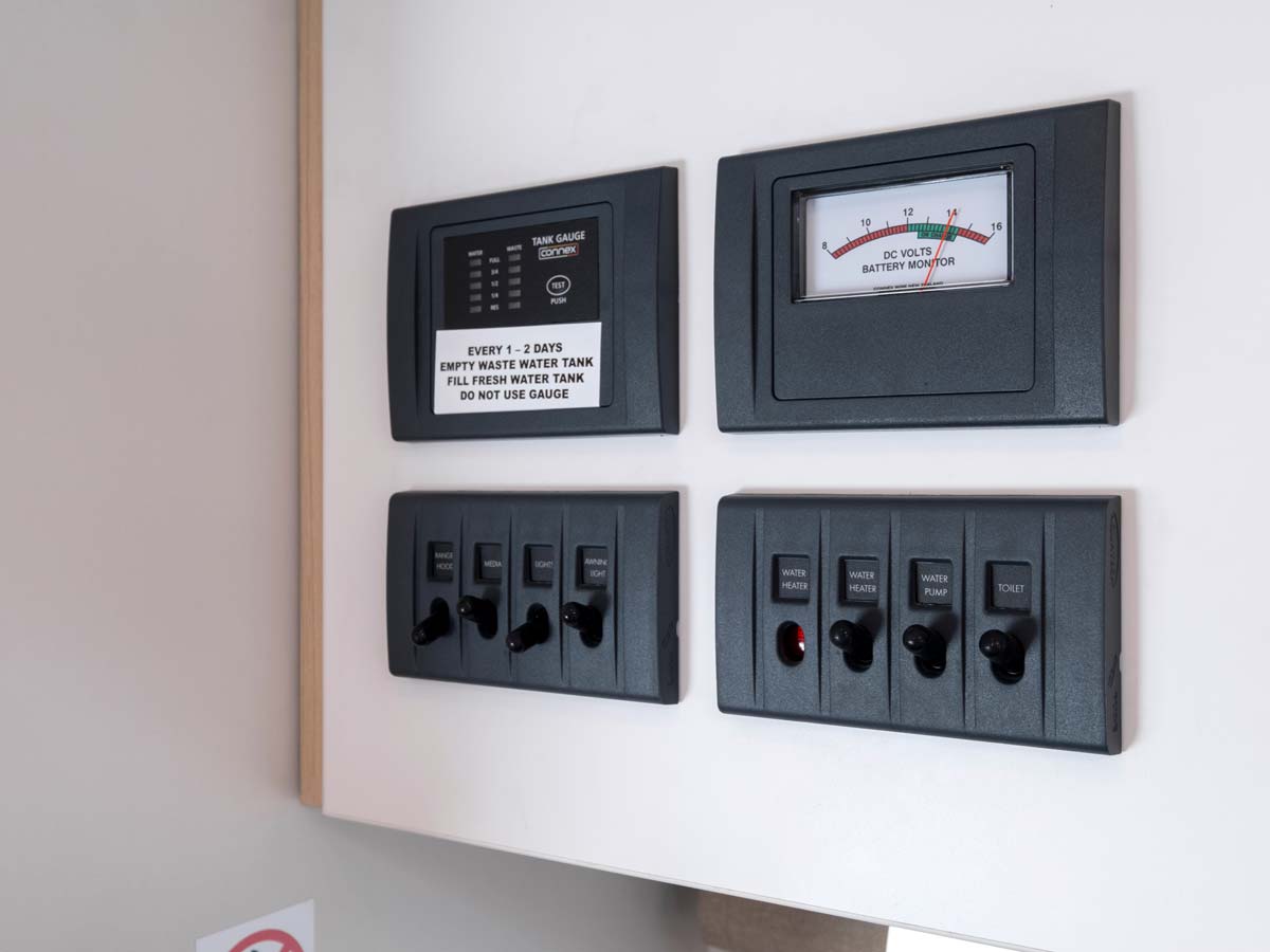 Apollo Euro Quest - switching area