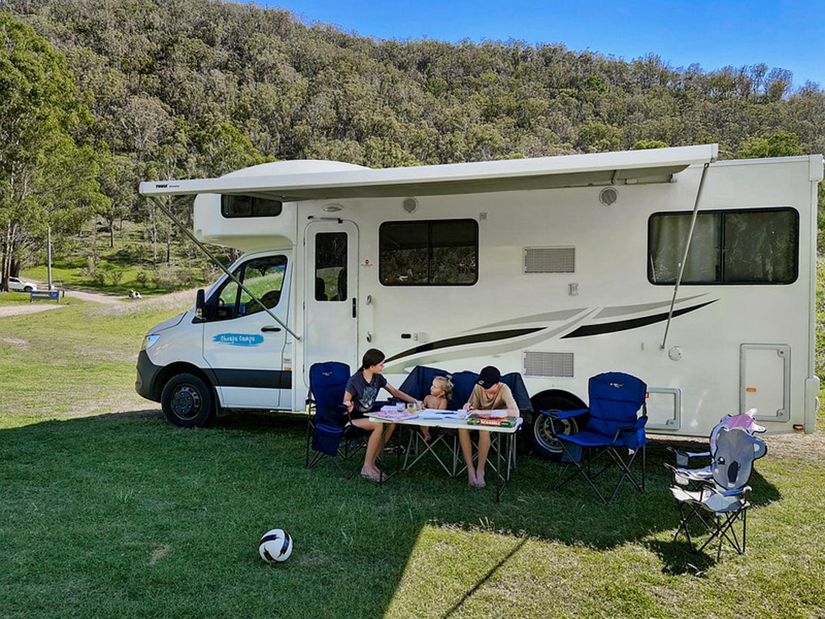 6ST Motorhome - side view