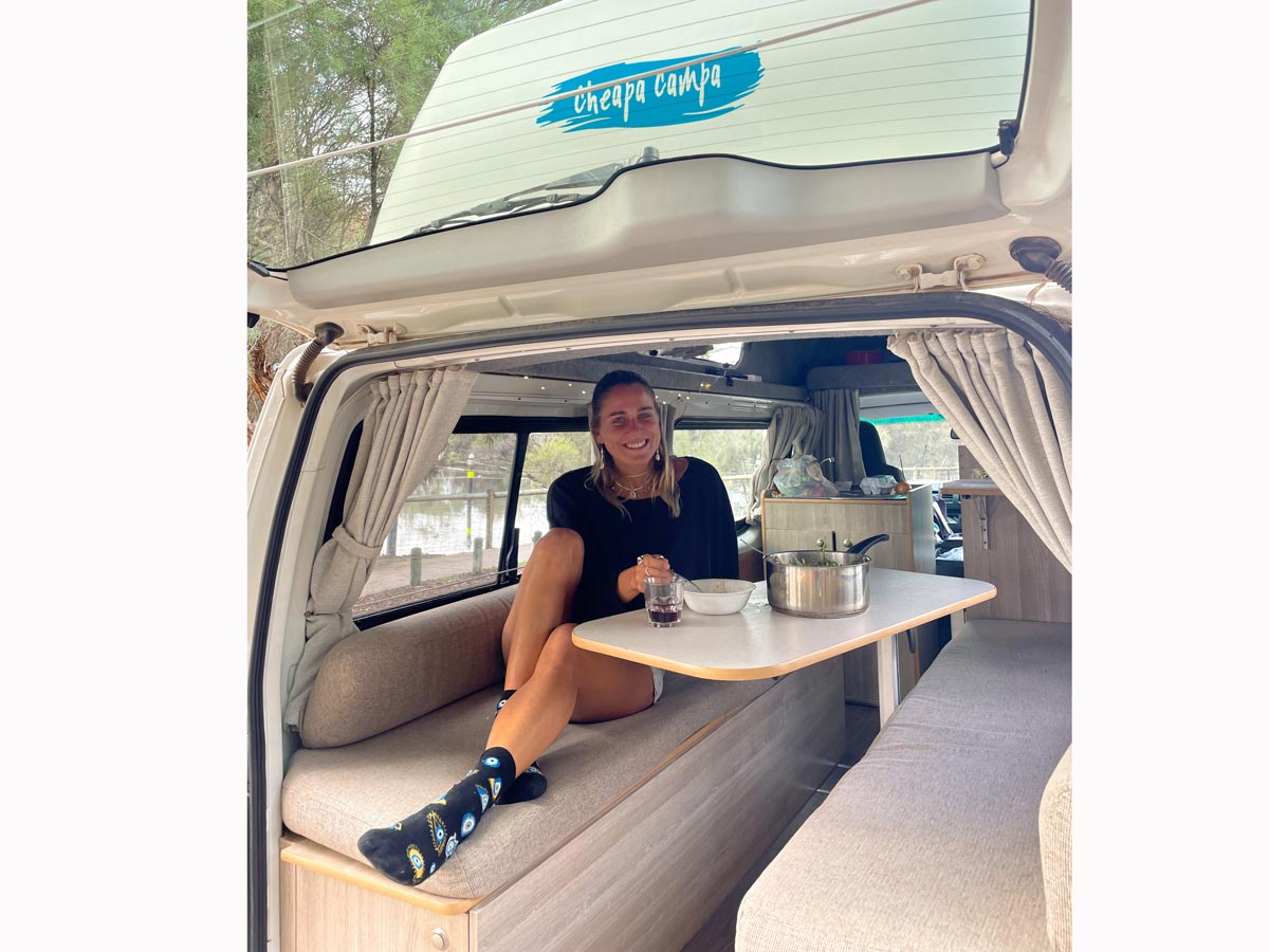 Cheapa Hitop - Stove view