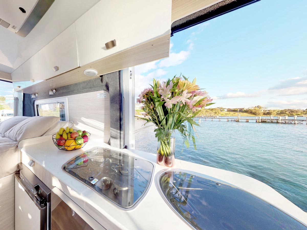 CT 2 Berth Sandpiper - Inside kitchen view