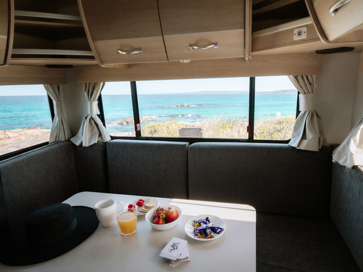 CT 4 Berth Adventurer -  dining area view