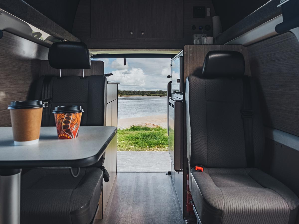 CT 4 Berth Hitop - Inside view