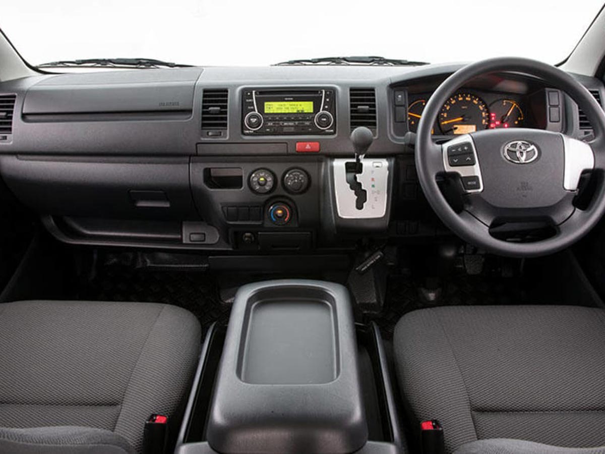 CT 4 Berth Hitop - Driving view