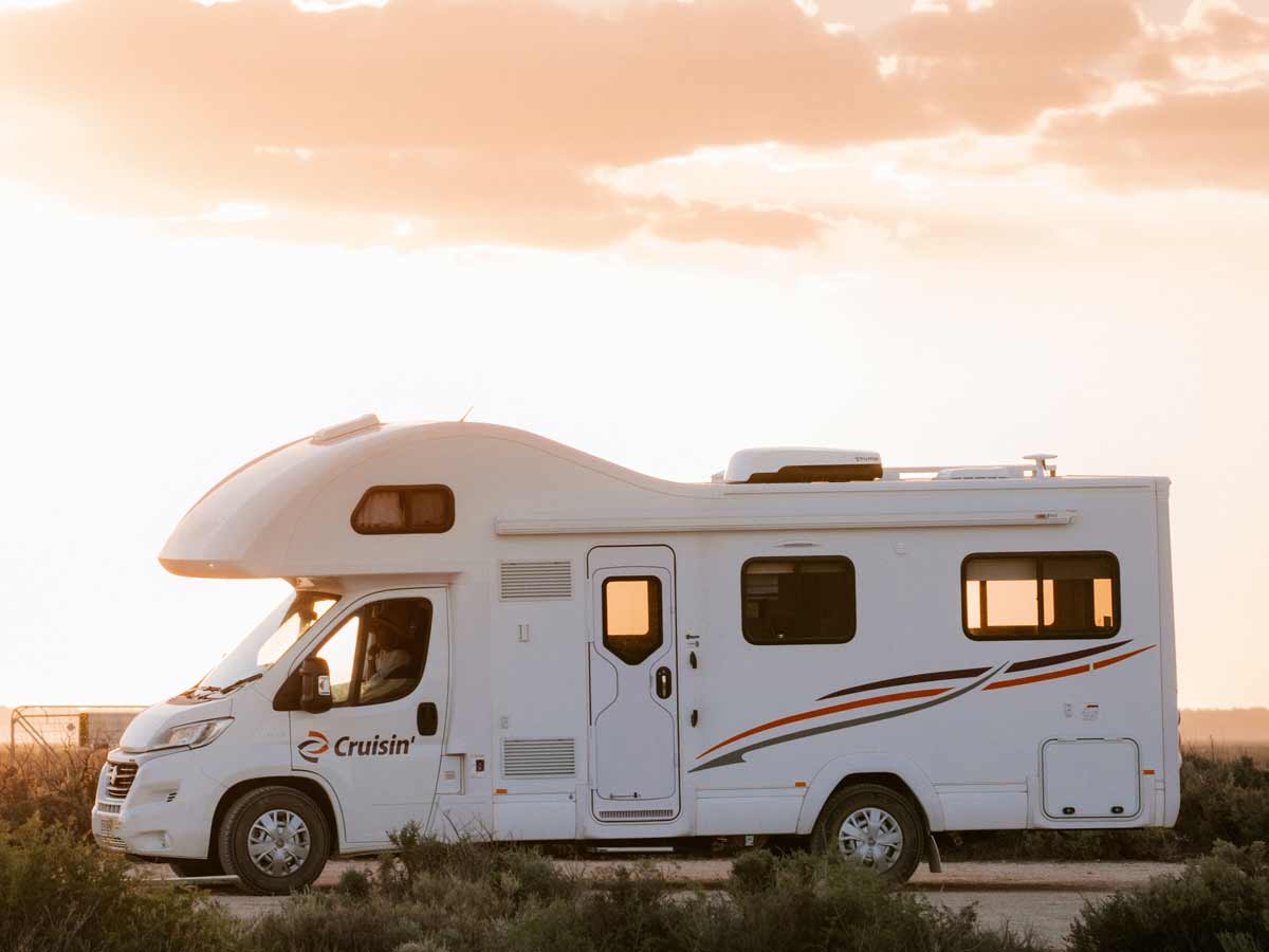 CT 6 Berth Deluxe