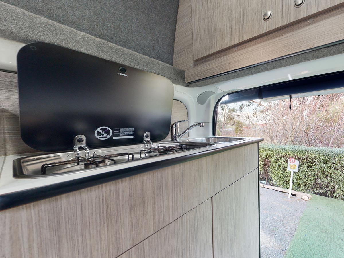 GC 2 Berth Hi Top - Washbasin view