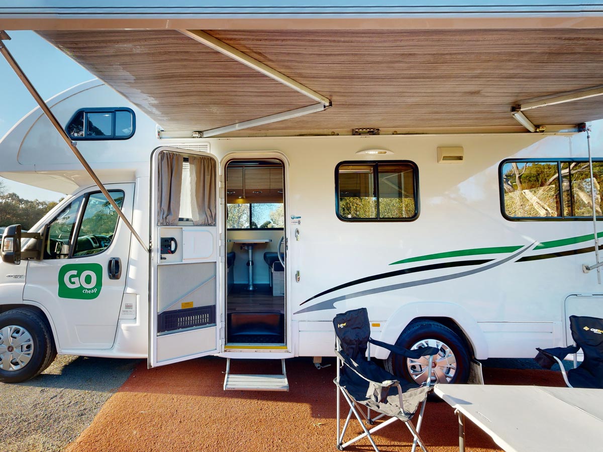 GC 6 Berth Derwent  - side view