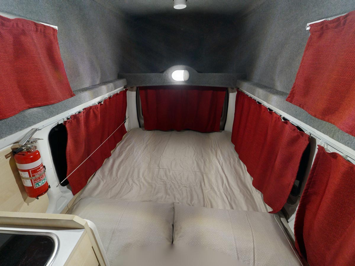 GC Budget Hi-Top - sleeping view