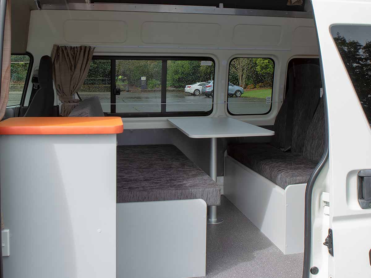 TAB Hi5 Camper - Inside view