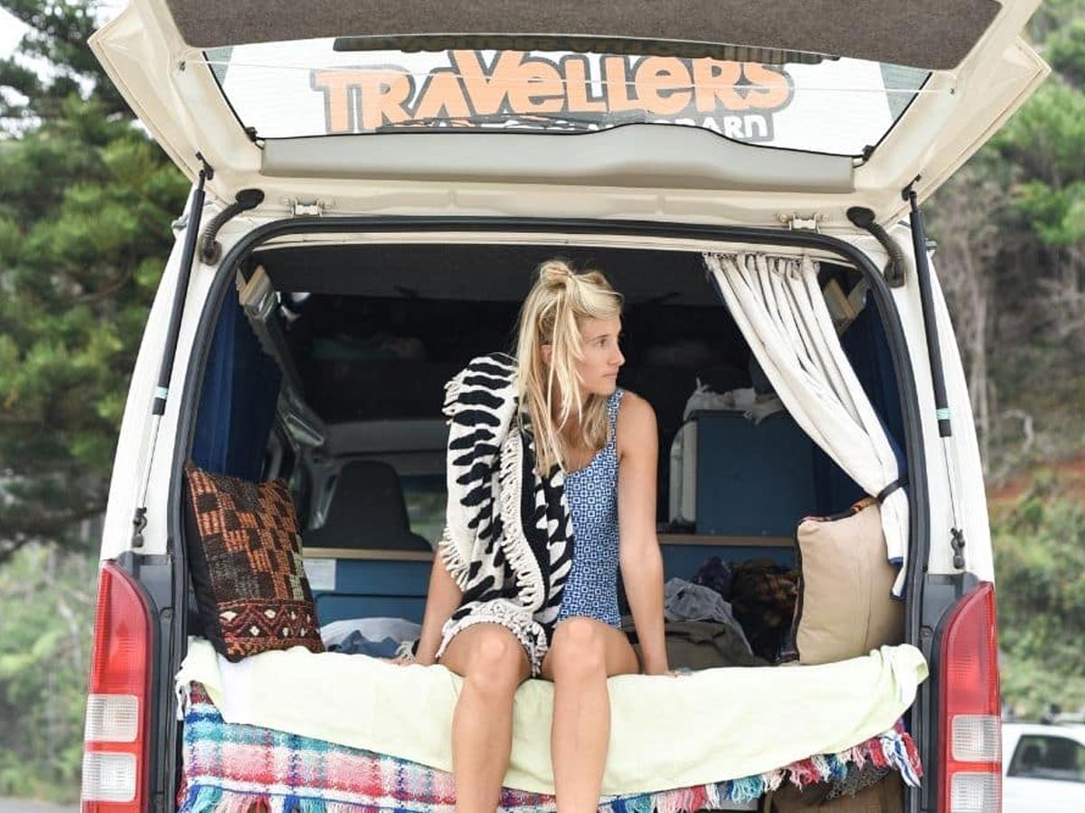 TAB Hitop Campervan - Backside view 2