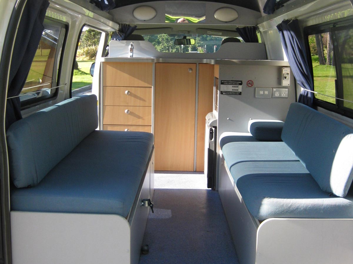 TAB Hitop Campervan - Sofaset view