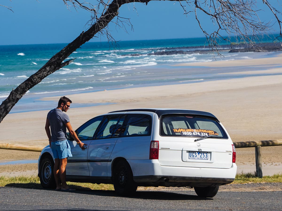 TAB Stationwagon by the beach