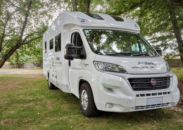 AR Premium Motorhome - cross view